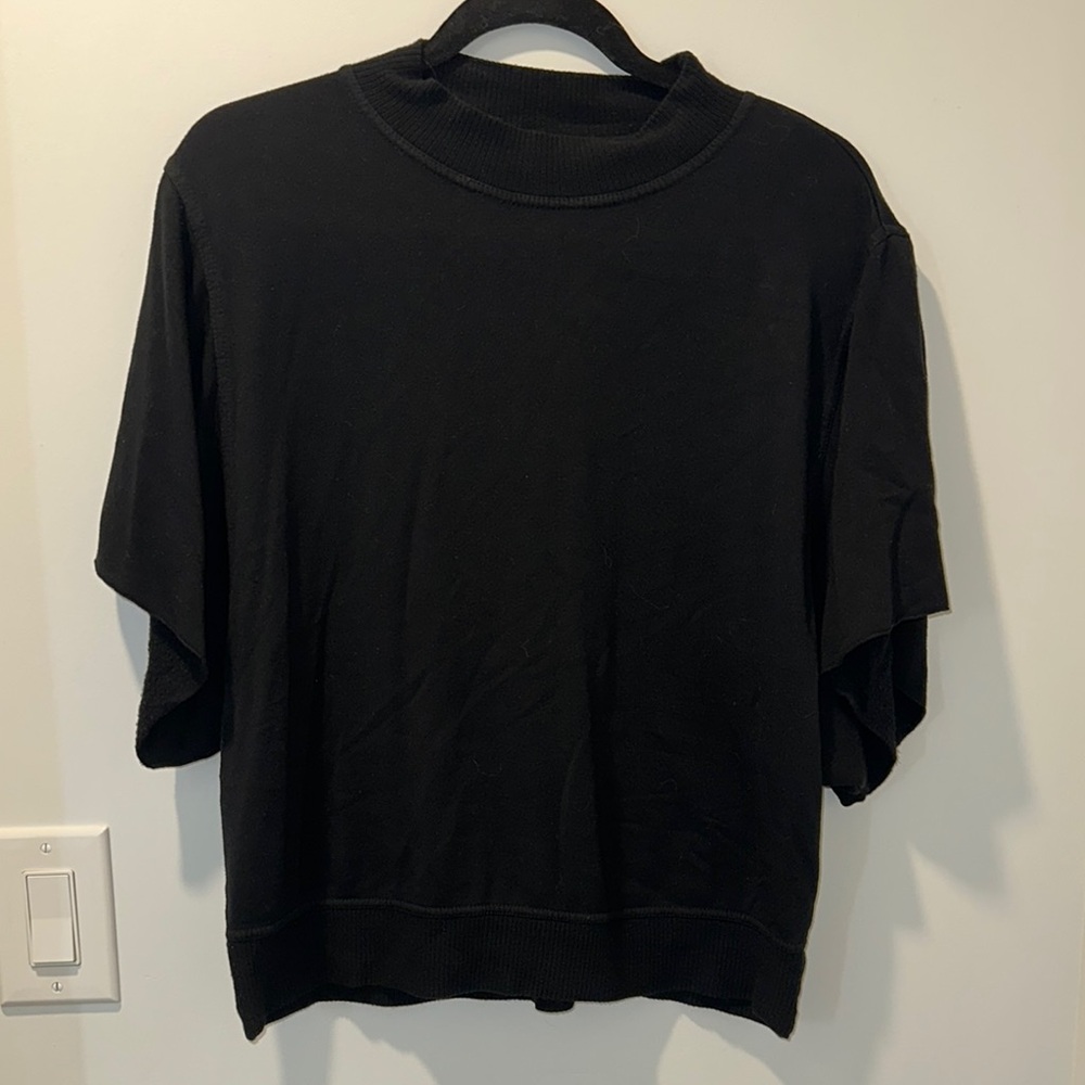 Black Short Sleeve Top